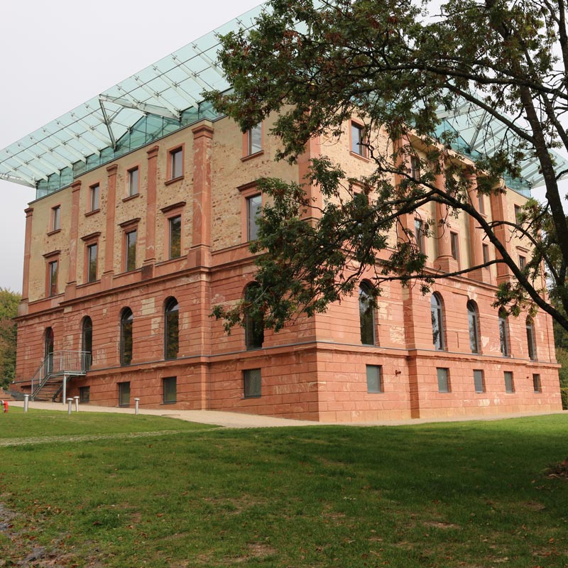 Entrümpelung in Wiesbaden gesucht? Wir sind für Sie da! Entrümpelungen in Wiesbaden